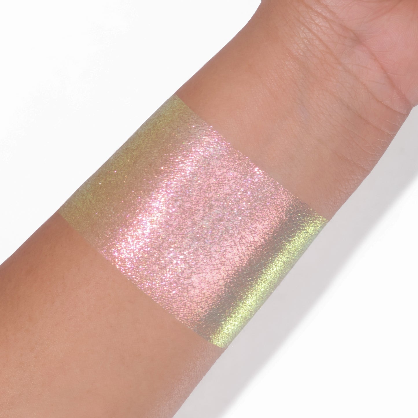 Dewy Multichrome Pressed Pigment Eyeshadow Single