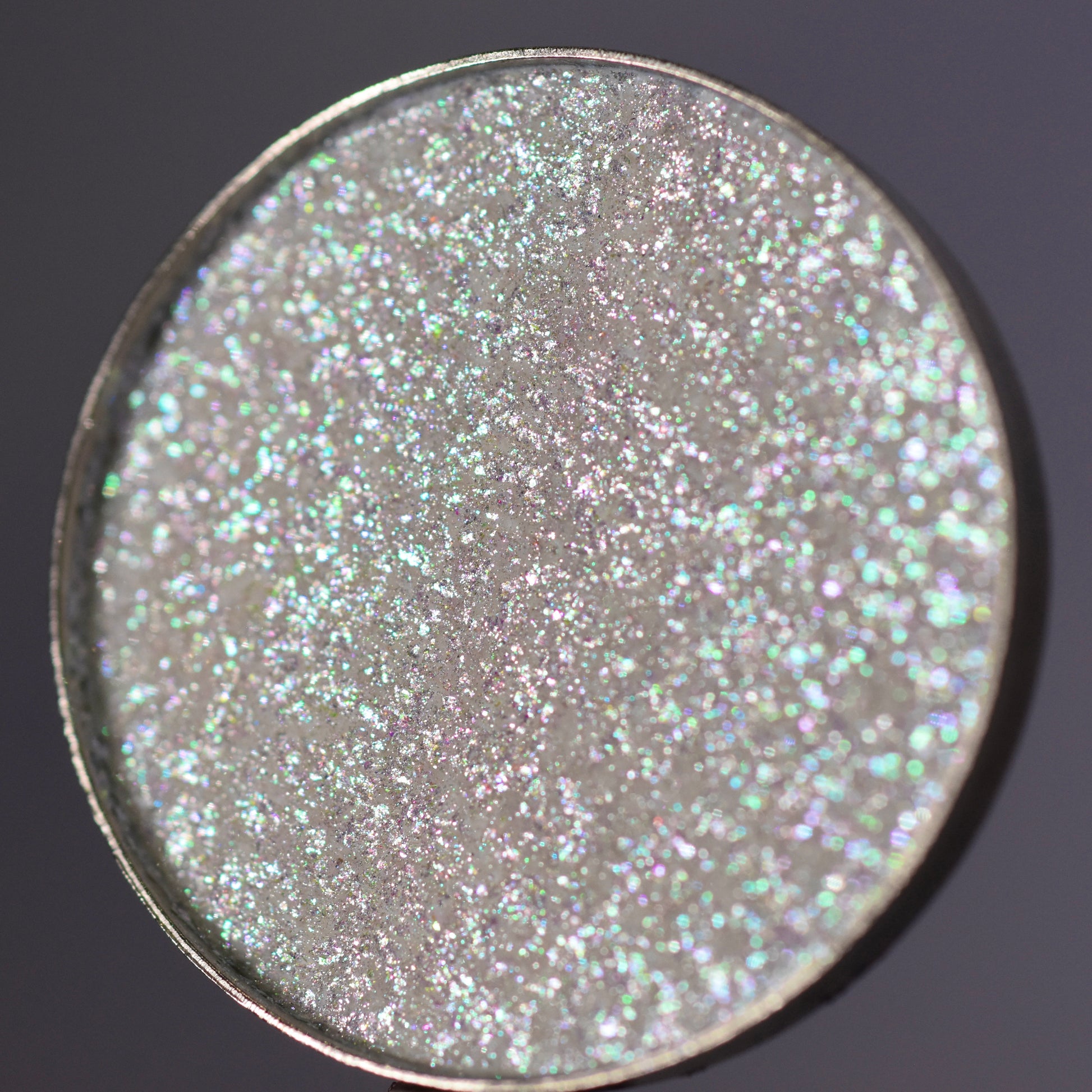 Ice Crystal Iridescent Multichome Eyeshadow Single